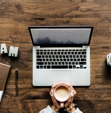 How You Organise Your Desk Says A Lot About You How You Organise Your Desk Says A Lot About You