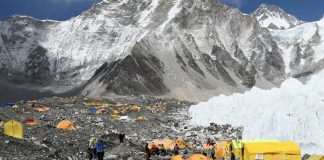 Learning With: ‘‘‘It Was Like a Zoo”: Death on an Unruly, Overcrowded Everest’ Learning With: ‘‘‘It Was Like a Zoo”: Death on an Unruly, Overcrowded Everest’