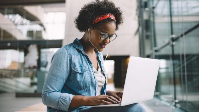 Making Time to Learn: How Online Study Fits Around Your Career