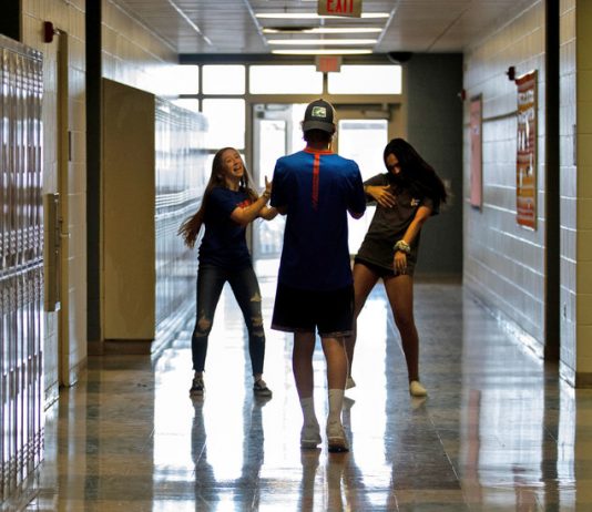 Can Social Media Be a Tool for Learning and Growth in Schools? Can Social Media Be a Tool for Learning and Growth in Schools?