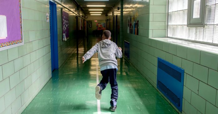 Lesson of the Day: ‘114,000 Students in N.Y.C. Are Homeless. These Two Let Us Into Their Lives.’ Lesson of the Day: ‘114,000 Students in N.Y.C. Are Homeless. These Two Let Us Into Their Lives.’