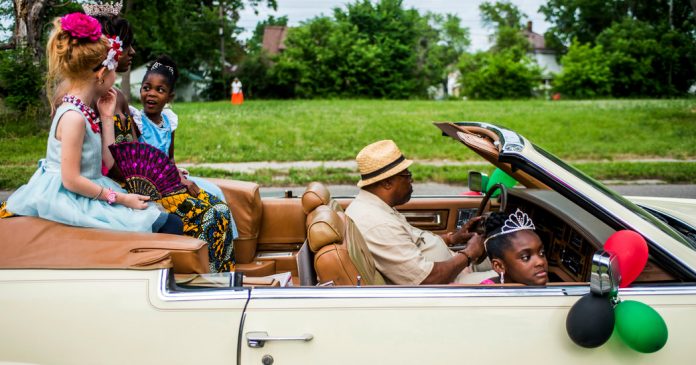 Summer Reading Contest Week 2: What Got Your Attention in The Times This Week?