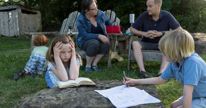 Citing Educational Risks, Scientific Panel Urges That Schools Reopen Citing Educational Risks, Scientific Panel Urges That Schools Reopen
