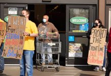 Lesson of the Day: ‘‘‘We Are Forgotten”: Grocery Workers Hope for Higher Pay and Vaccinations’ Lesson of the Day: ‘‘‘We Are Forgotten”: Grocery Workers Hope for Higher Pay and Vaccinations’