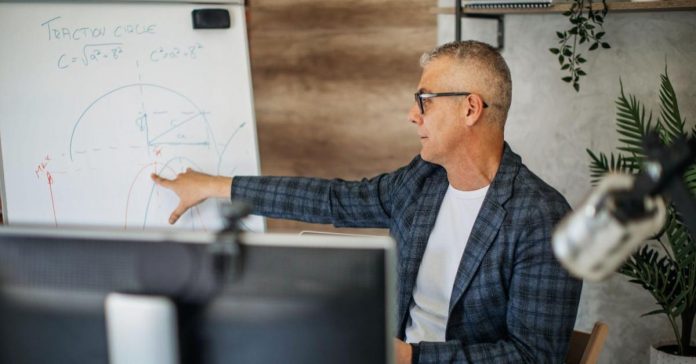 The Unbounded University: Identifying Curricula Gaps for Blended Learning