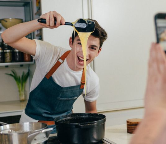 Lesson of the Day: ‘TikTok, the Fastest Way on Earth to Become a Food Star’ Lesson of the Day: ‘TikTok, the Fastest Way on Earth to Become a Food Star’