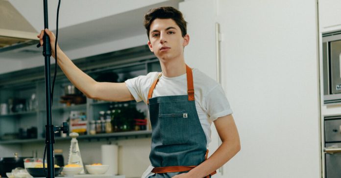 Vocabulary in Context: TikTok Food Stars