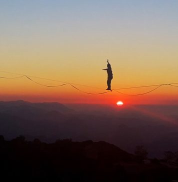 Vocabulary in Context: Slacklining Vocabulary in Context: Slacklining