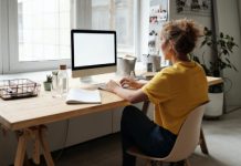 7 ways to make a great living working from home! 7 ways to make a great living working from home!