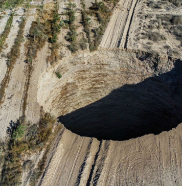 A mysterious hole, bigger than the White House, appears in Chile A mysterious hole, bigger than the White House, appears in Chile