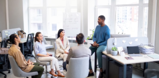 Gamification in LMS: Engaging and Motivating Users Gamification in LMS: Engaging and Motivating Users