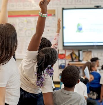 Should Schools Give Students Money to Invest in Their Futures? Should Schools Give Students Money to Invest in Their Futures?