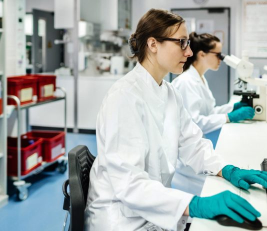 Moderna and Coursera commit to advancing scientific education, starting with free mRNA course Moderna and Coursera commit to advancing scientific education, starting with free mRNA course