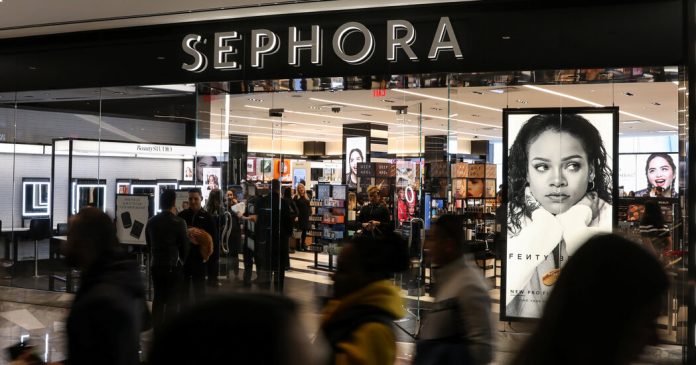 What Teens Are Saying About Age Limits for Anti-Aging Skin Care