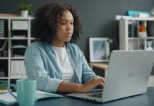 How to Become a Virtual Assistant from Scratch How to Become a Virtual Assistant from Scratch